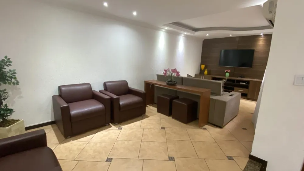 Casa, 4 quartos, 200 m² - Foto 1