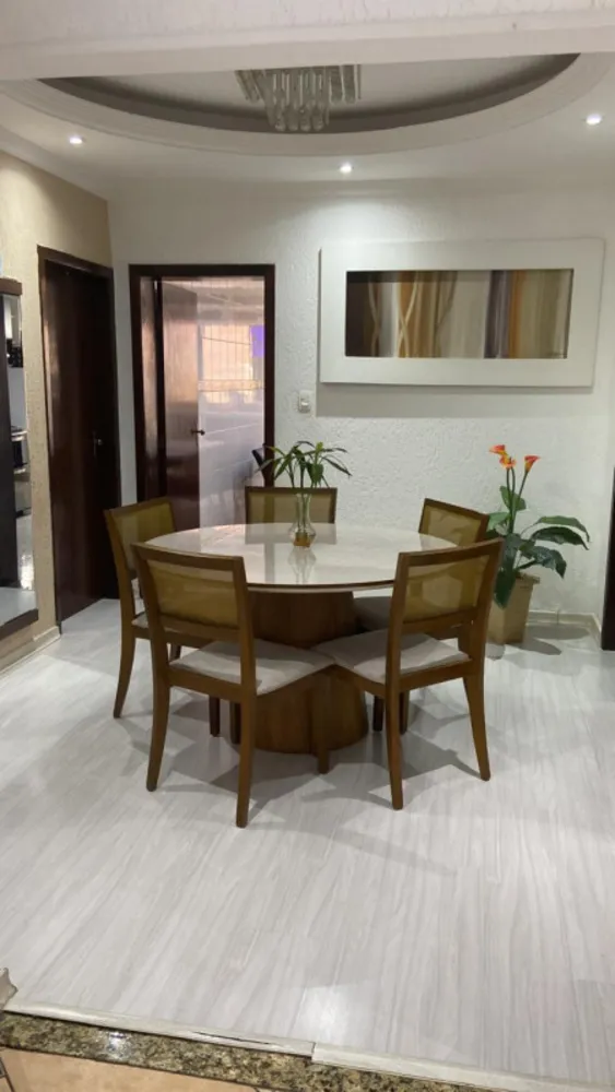 Casa, 4 quartos, 200 m² - Foto 3