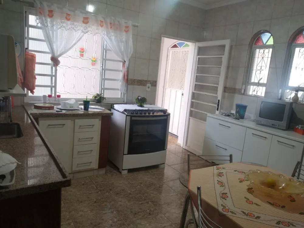 Casa, 3 quartos, 261 m² - Foto 9
