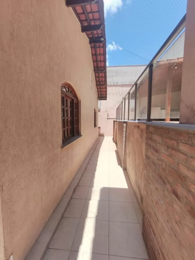 Casa, 4 quartos, 250 m² - Foto 8