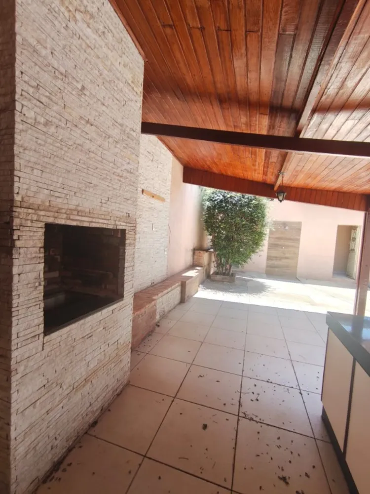 Casa, 4 quartos, 250 m² - Foto 4