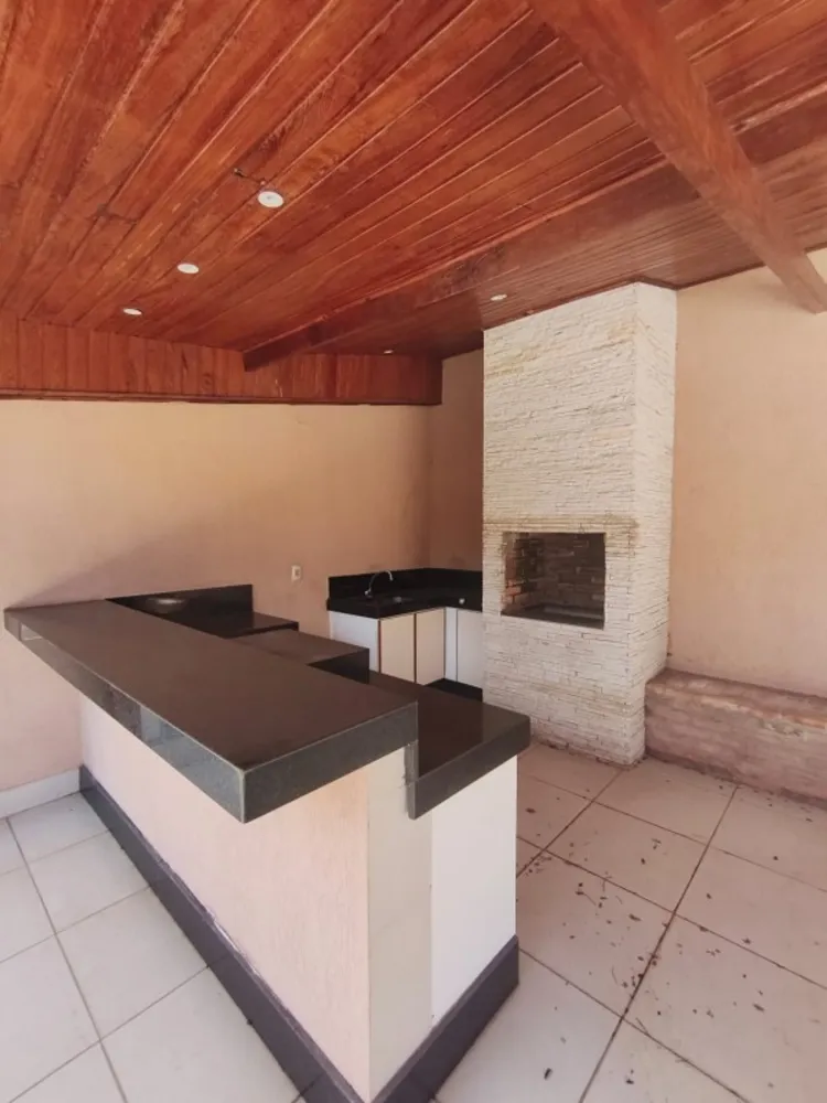 Casa, 4 quartos, 250 m² - Foto 1