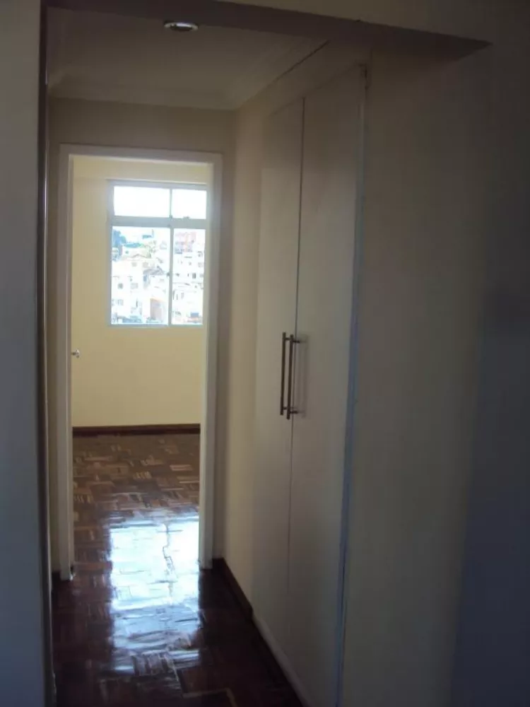 Apartamento à venda com 2 quartos, 80m² - Foto 3