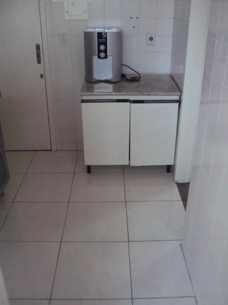 Apartamento à venda com 2 quartos, 80m² - Foto 9