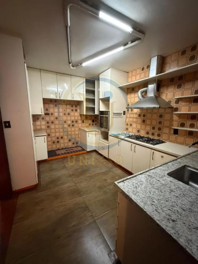 Casa, 6 quartos, 1000 m² - Foto 6
