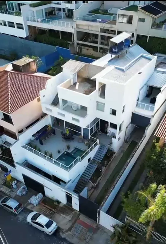 Casa, 4 quartos, 580 m² - Foto 1
