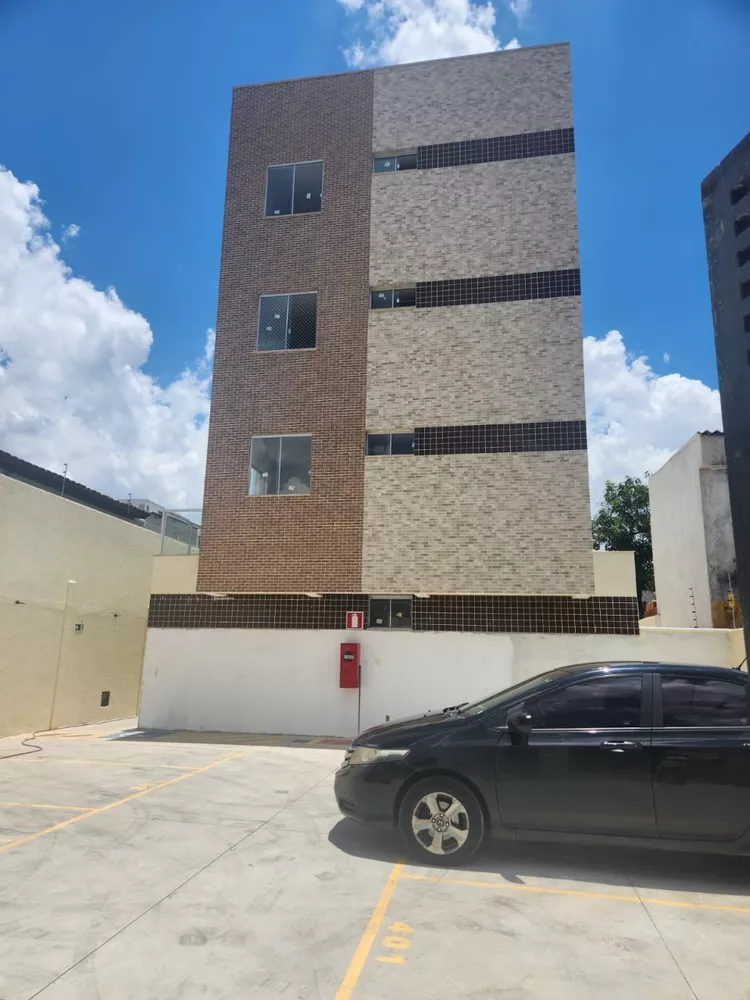 Cobertura à venda com 3 quartos, 47m² - Foto 1