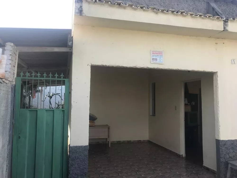 Casa à venda com 3 quartos, 250m² - Foto 3