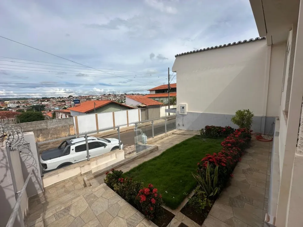 Casa, 3 quartos, 250 m² - Foto 3