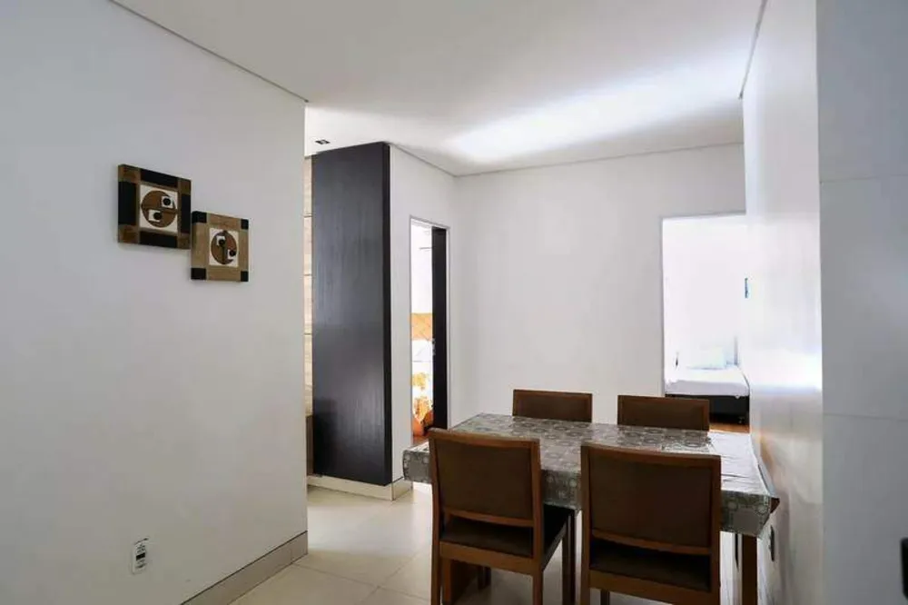 Casa, 3 quartos, 217 m² - Foto 3