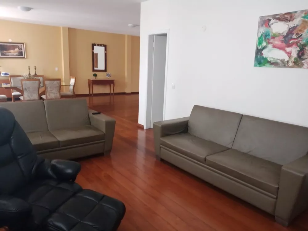 Casa à venda com 4 quartos, 390m² - Foto 4