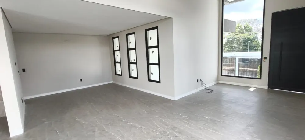 Casa, 4 quartos, 222 m² - Foto 3