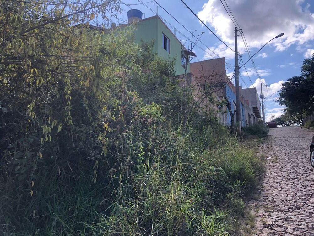Terreno à venda, 374m² - Foto 1