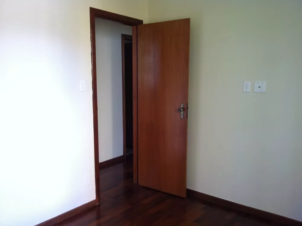 Apartamento à venda com 3 quartos, 70m² - Foto 23