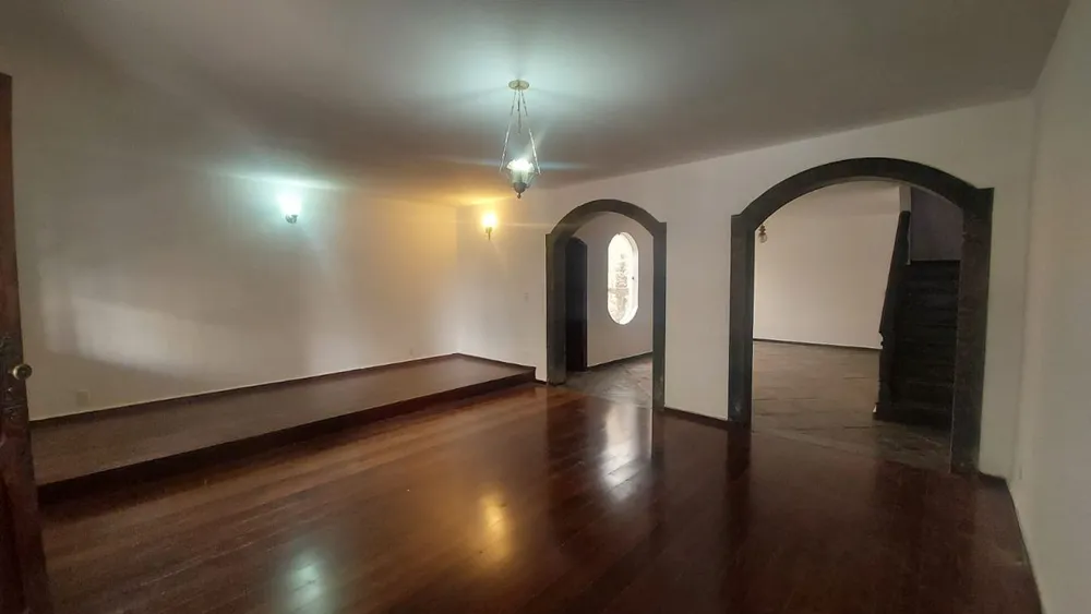Casa, 4 quartos, 360 m² - Foto 1