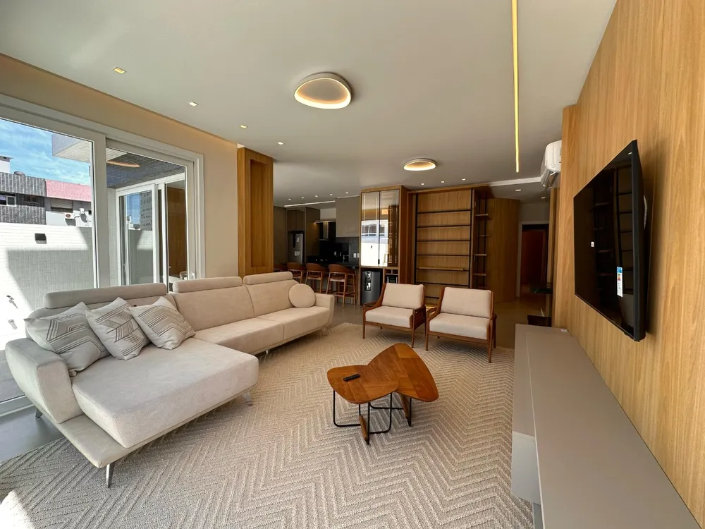 Apartamento, 3 quartos, 243 m² - Foto 2