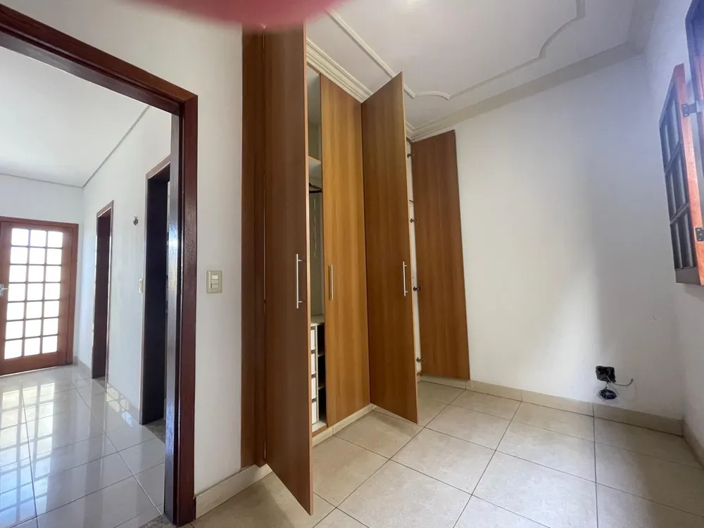 Casa, 3 quartos, 295 m² - Foto 8