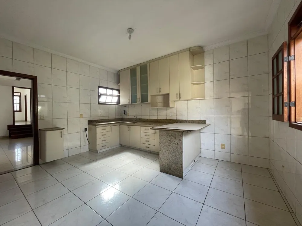 Casa, 3 quartos, 295 m² - Foto 4