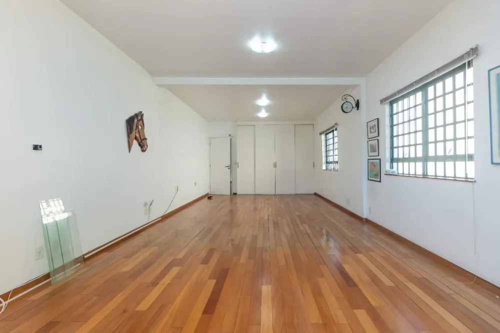 Casa, 4 quartos, 312 m² - Foto 2