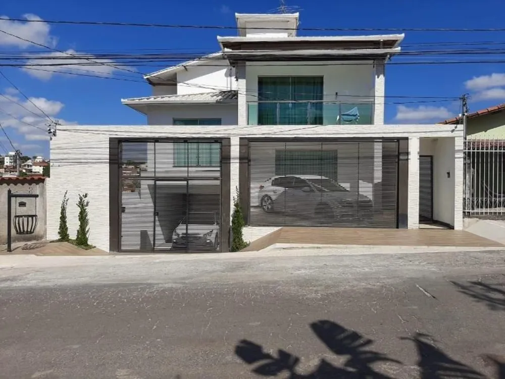 Casa, 6 quartos, 360 m² - Foto 1