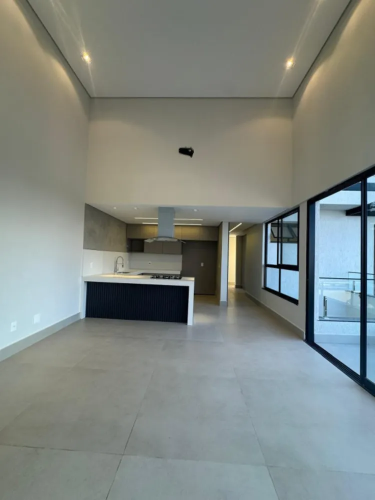 Casa, 4 quartos, 307 m² - Foto 2