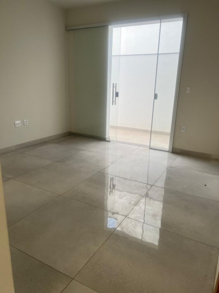 Apartamento à venda com 3 quartos, 72m² - Foto 1