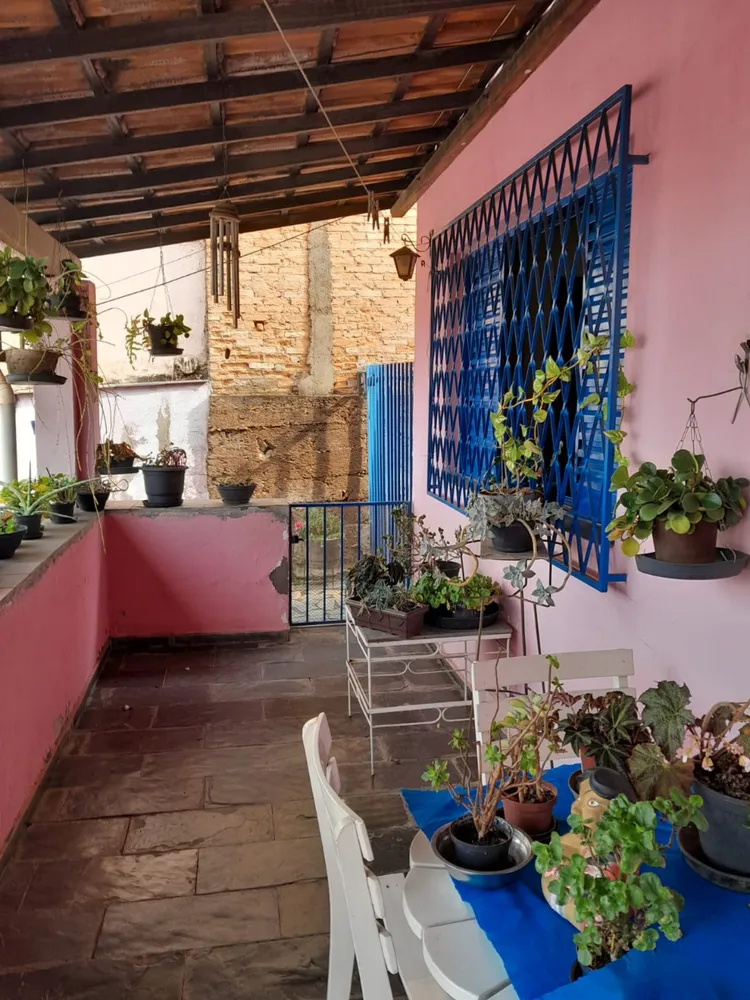 Casa, 3 quartos, 204 m² - Foto 1