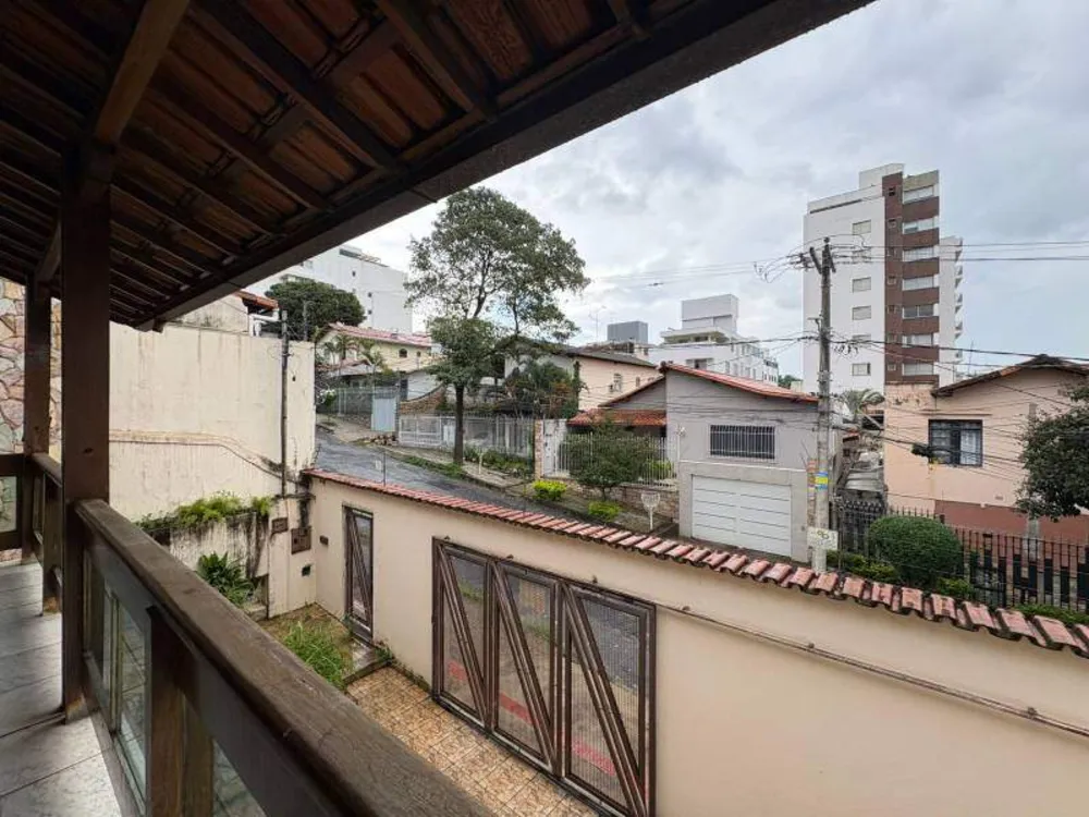 Casa, 3 quartos, 268 m² - Foto 2
