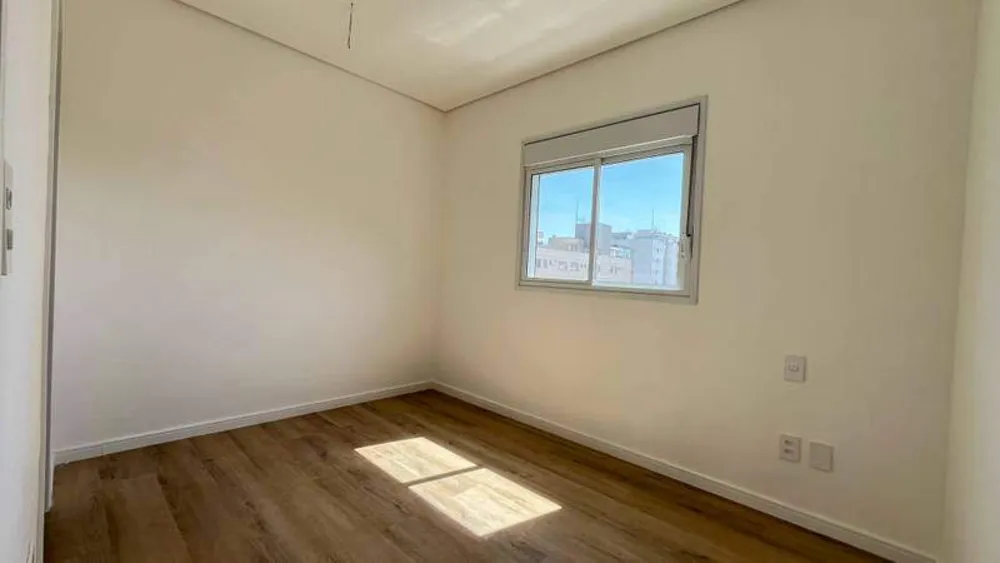 Casa, 3 quartos, 268 m² - Foto 2