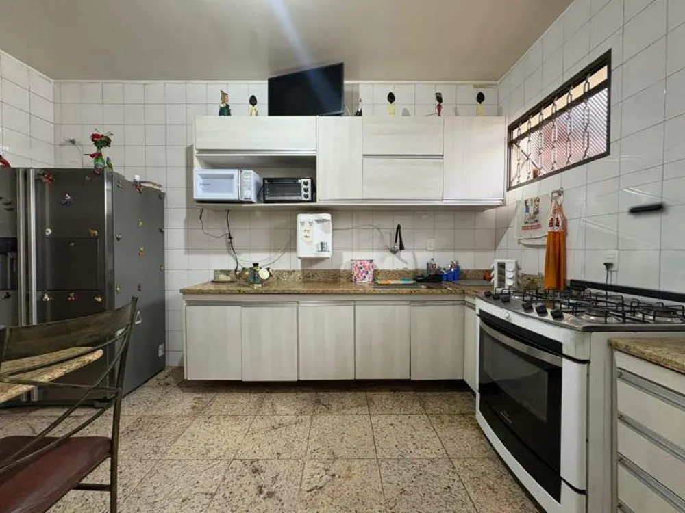 Casa, 3 quartos, 268 m² - Foto 4