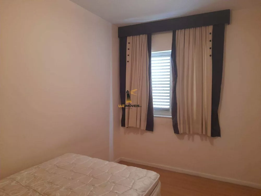 Apartamento à venda com 4 quartos, 195m² - Foto 5