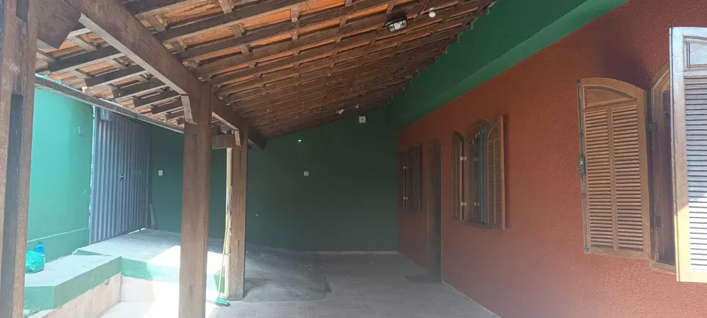 Casa, 3 quartos, 254 m² - Foto 1