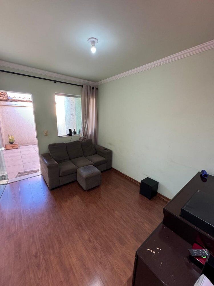 Casa à venda com 2 quartos, 127m² - Foto 3
