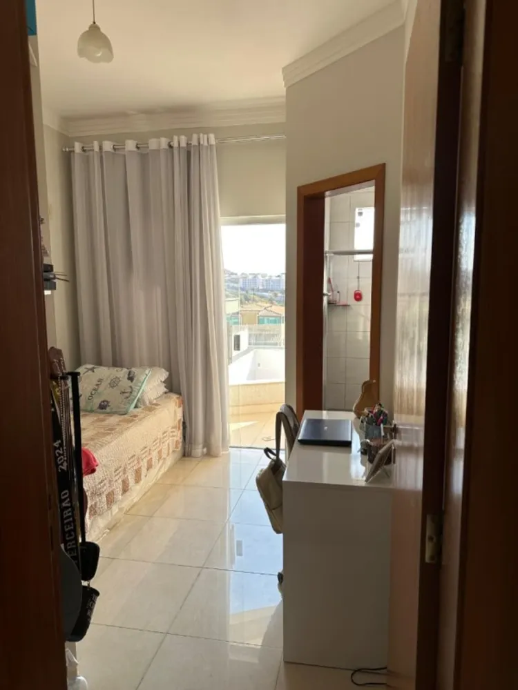 Casa, 4 quartos, 180 m² - Foto 11