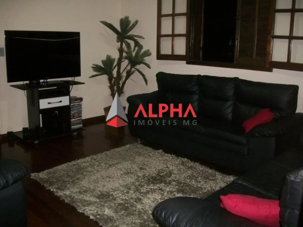 Casa, 3 quartos, 360 m² - Foto 1