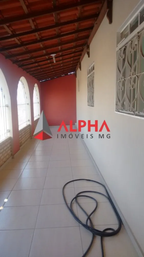 Casa, 3 quartos, 200 m² - Foto 1