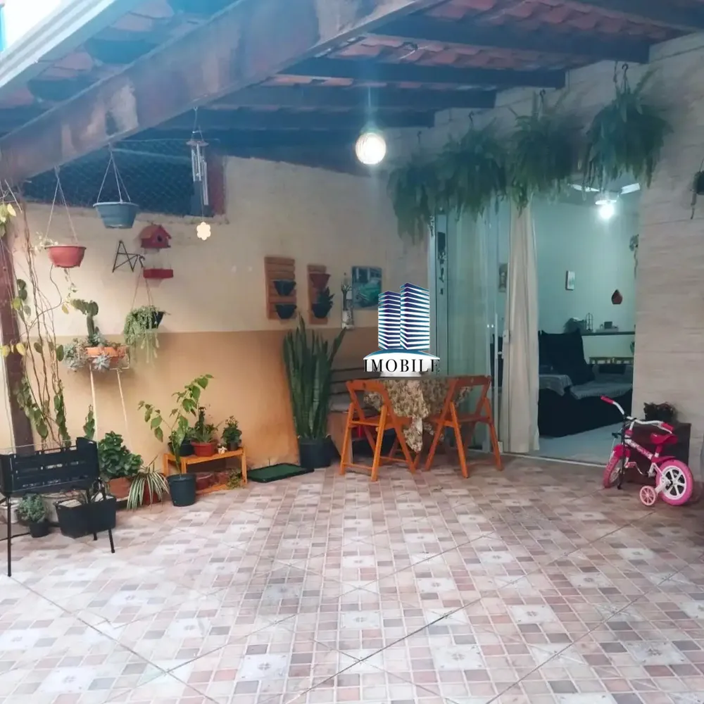 Casa, 4 quartos, 180 m² - Foto 2