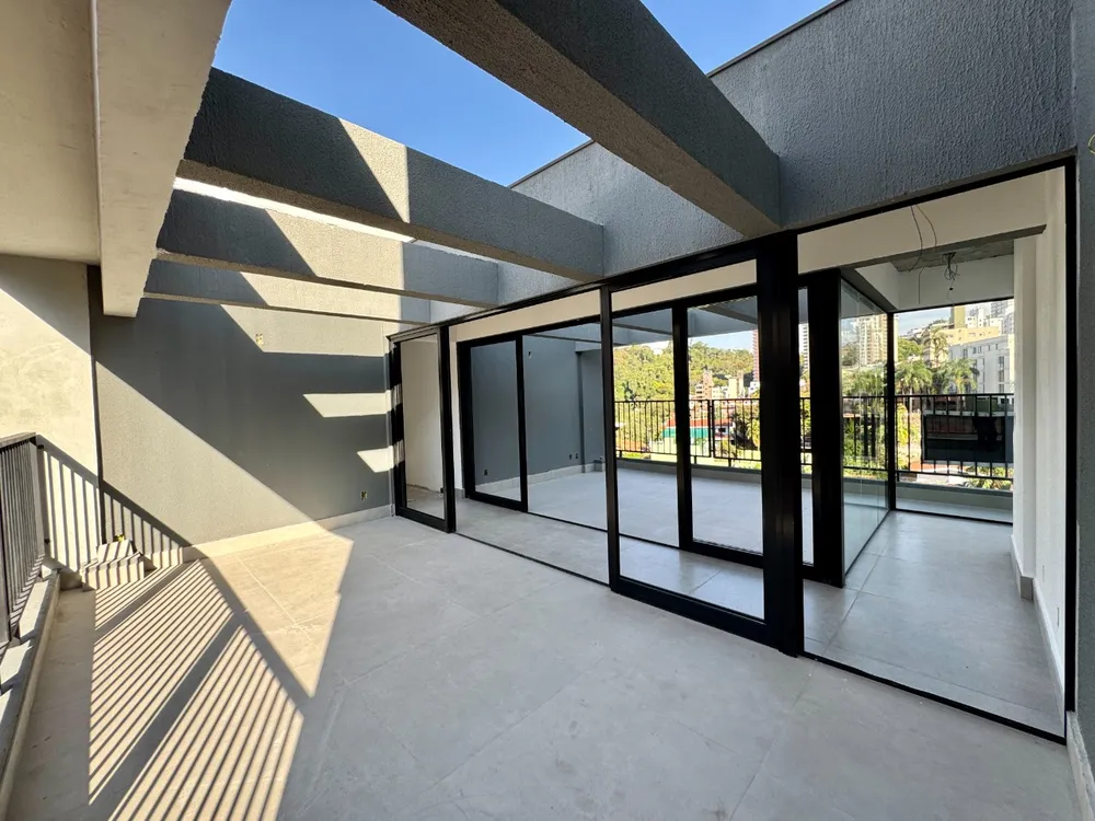 Cobertura, 3 quartos, 207 m² - Foto 1