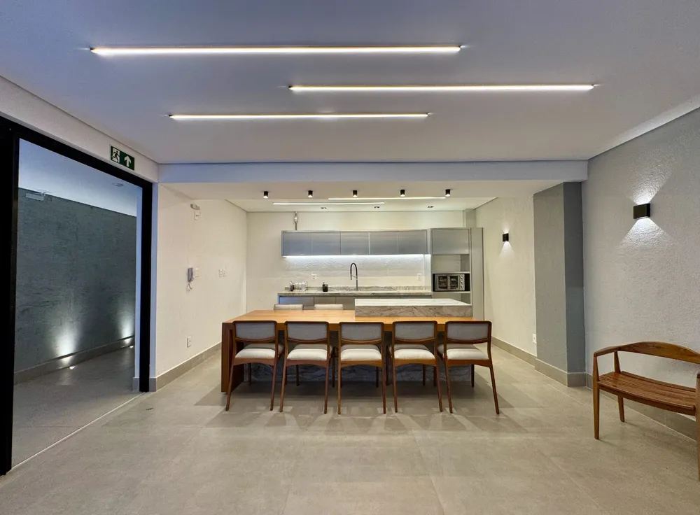 Cobertura, 3 quartos, 207 m² - Foto 2