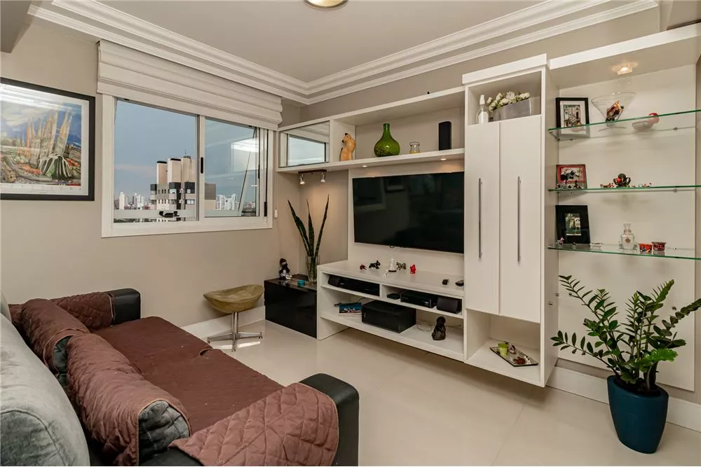 Apartamento à venda com 2 quartos, 95m² - Foto 4