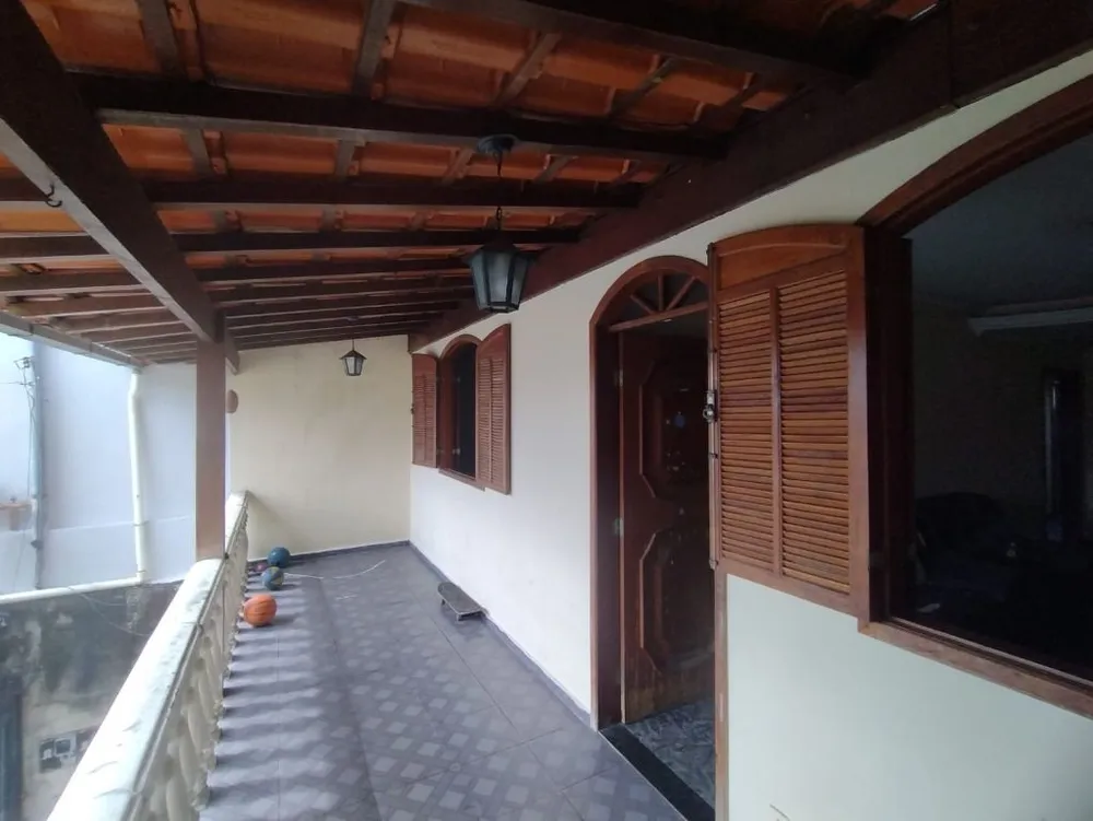 Casa, 5 quartos, 200 m² - Foto 4