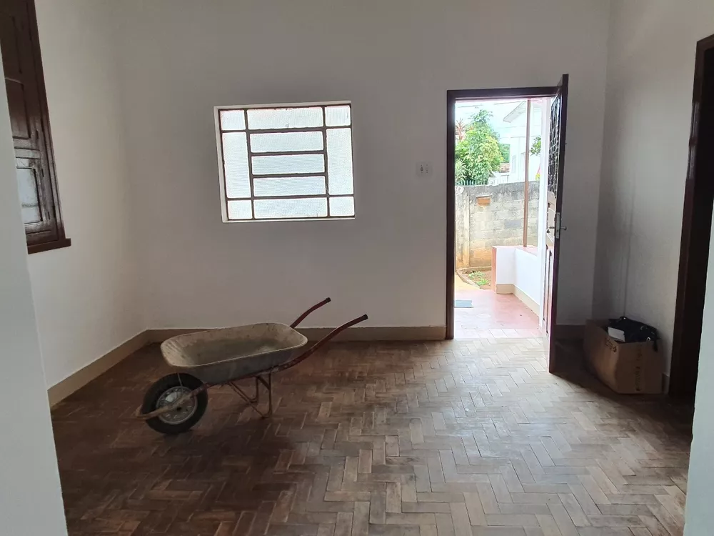 Casa à venda com 2 quartos, 1140m² - Foto 5