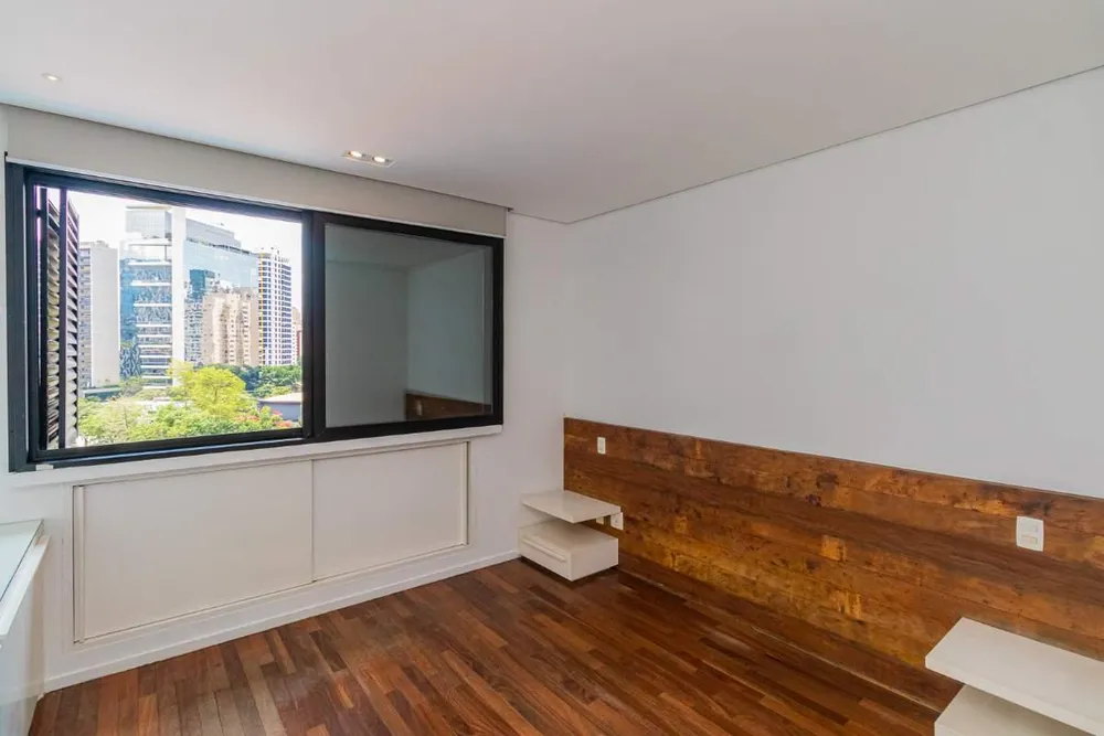 Apartamento, 3 quartos, 1220 m² - Foto 1