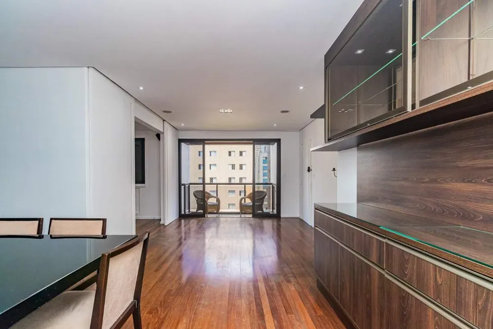 Apartamento, 3 quartos, 1220 m² - Foto 1