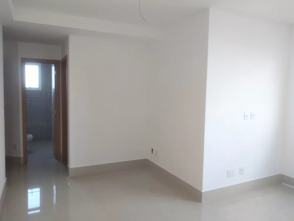 Apartamento à venda com 3 quartos, 80m² - Foto 3