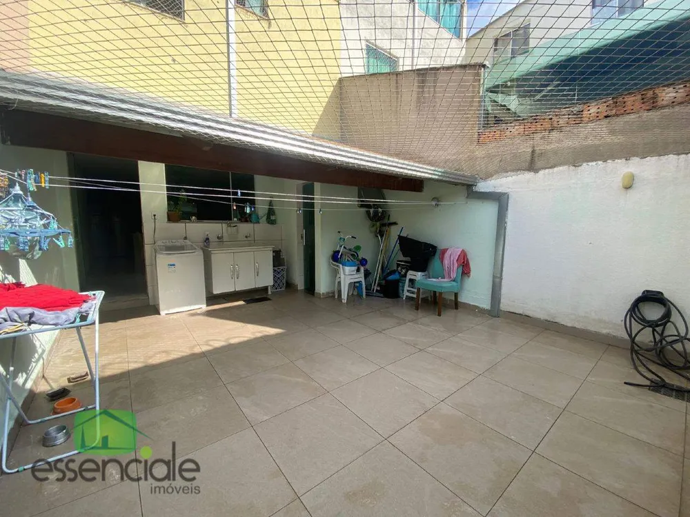 Casa, 3 quartos, 154 m² - Foto 1