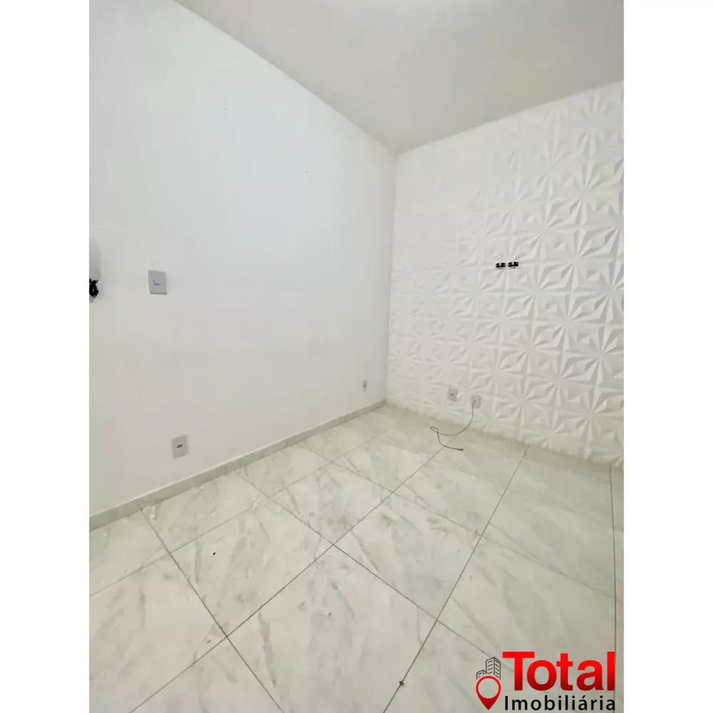 Casa à venda com 2 quartos, 100m² - Foto 4