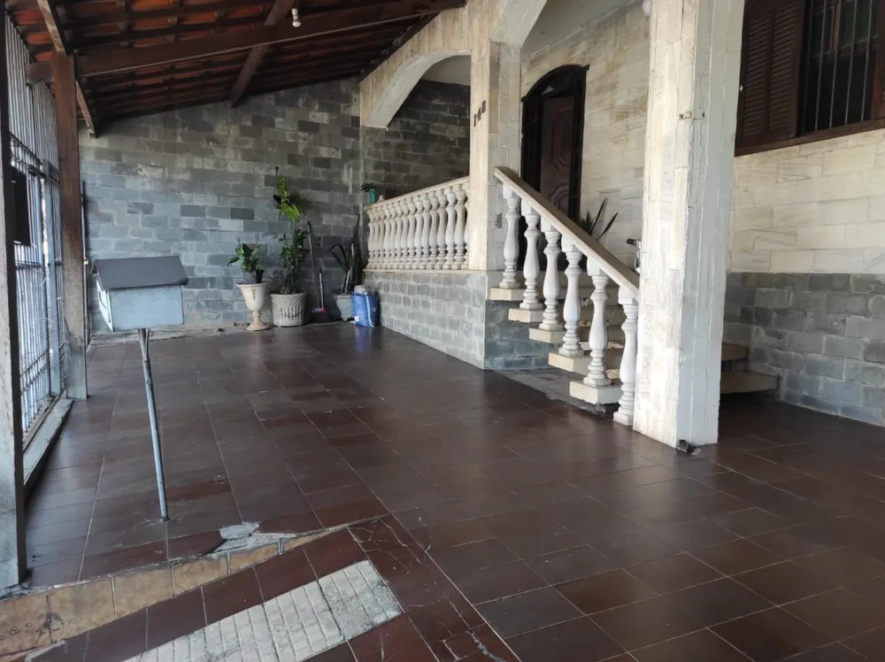 Casa, 4 quartos, 215 m² - Foto 1