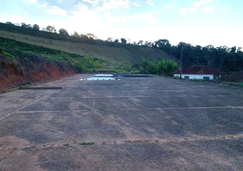 Sítio, 2 quartos, 28 hectares - Foto 1