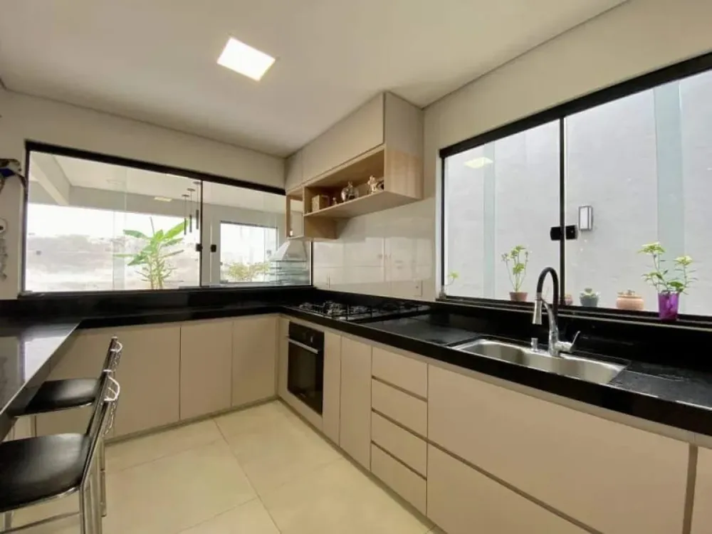Casa, 3 quartos, 360 m² - Foto 11